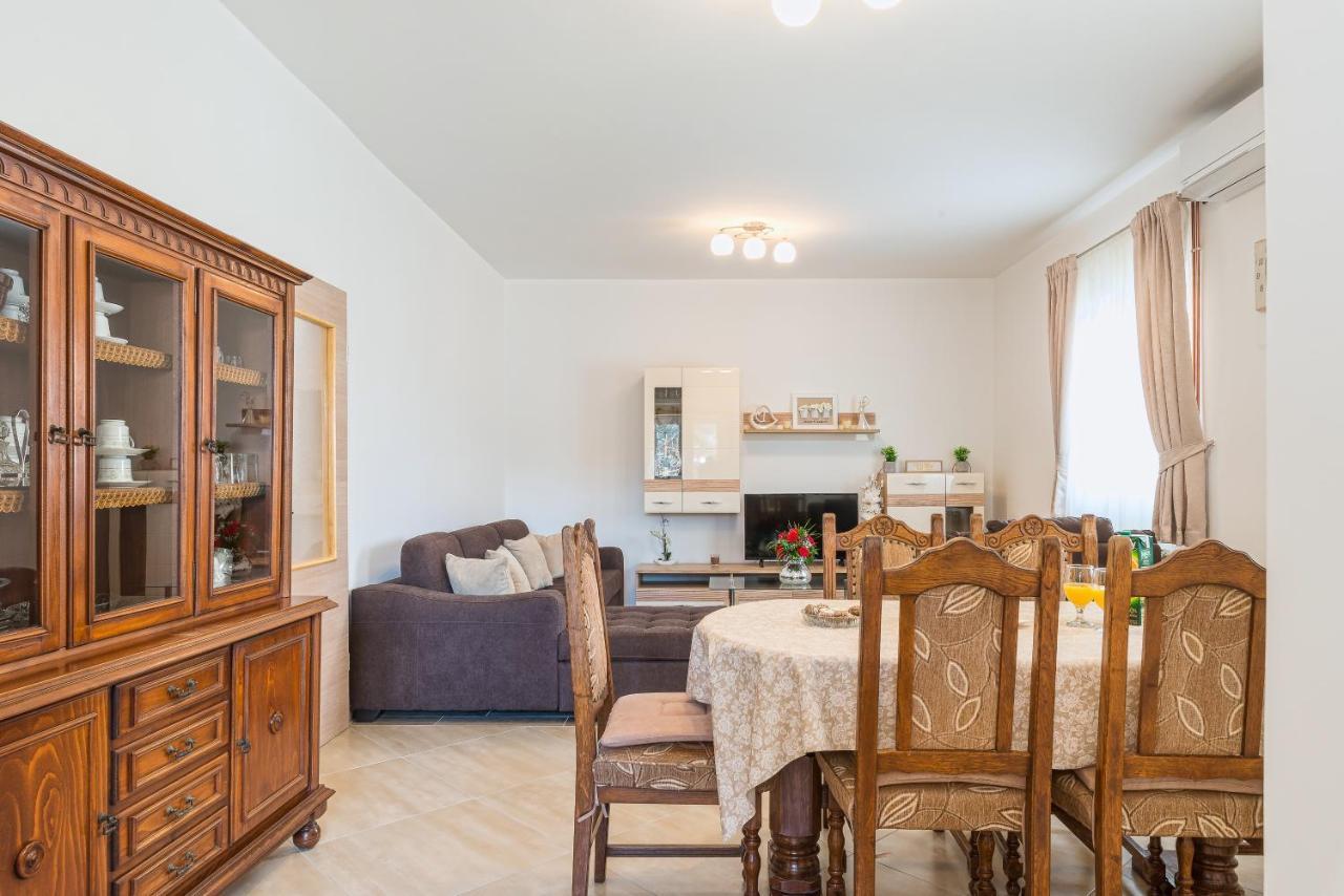 Apartman Tea Privlaka  Esterno foto
