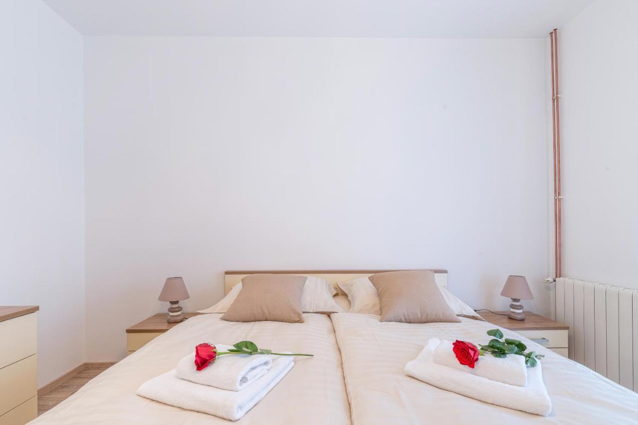 Apartman Tea Privlaka  Esterno foto