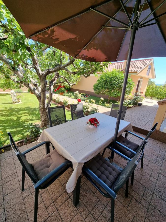 Apartman Tea Privlaka  Esterno foto