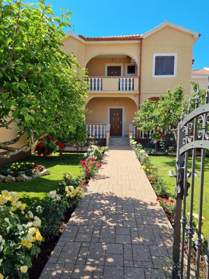 Apartman Tea Privlaka  Esterno foto
