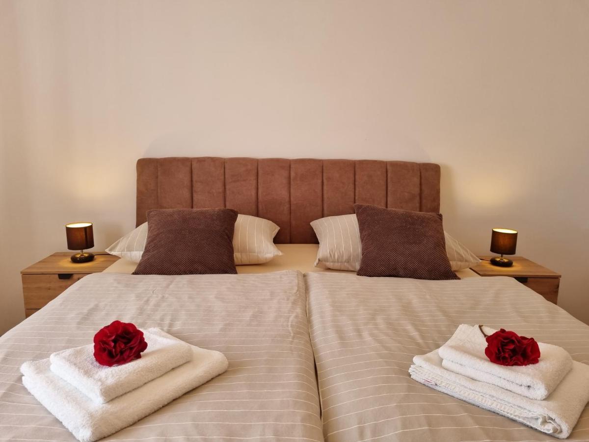 Apartman Tea Privlaka  Esterno foto